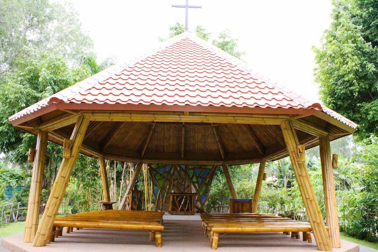 Nature'S Village Resort Bacolod Dış mekan fotoğraf