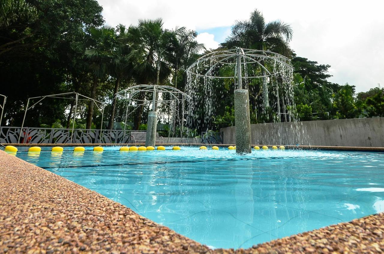 Nature'S Village Resort Bacolod Dış mekan fotoğraf